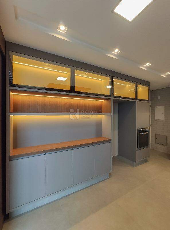 Apartamento para aluguel no bairro Graminha: Cozinha 