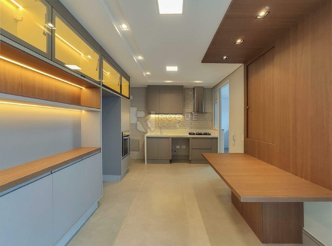 Apartamento para aluguel no bairro Graminha: Cozinha 