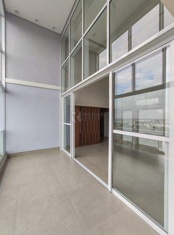 Apartamento para aluguel no bairro Graminha: Sacada