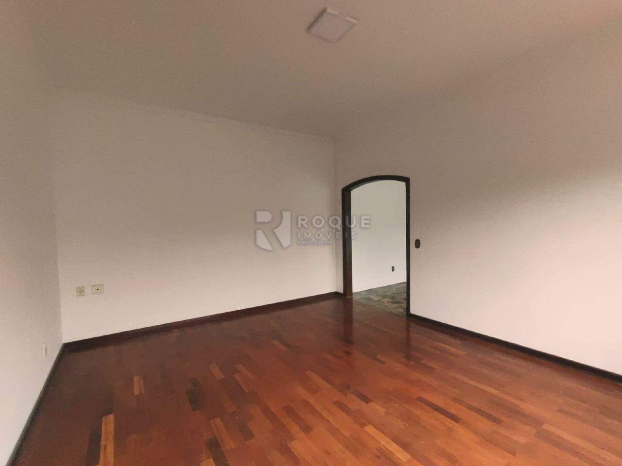 Casa Residencial para aluguel no bairro Centro: Sala