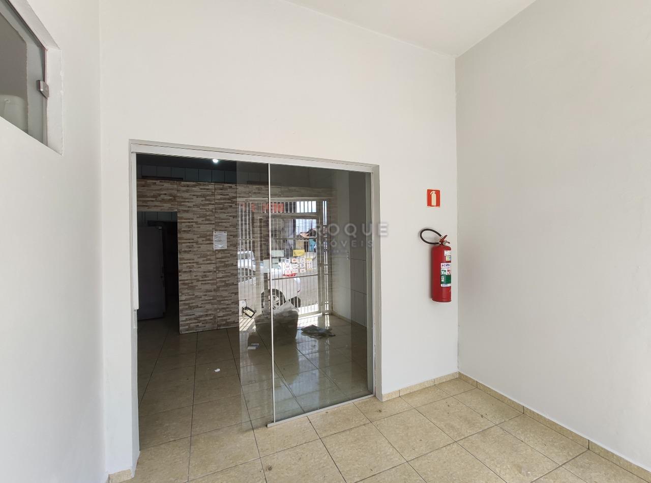 Salão para aluguel no bairro Parque Residencial Santa Eulália: Frente 