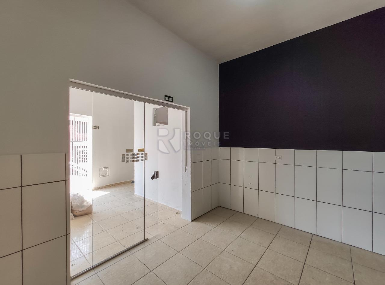 Salão para aluguel no bairro Parque Residencial Santa Eulália: Sala