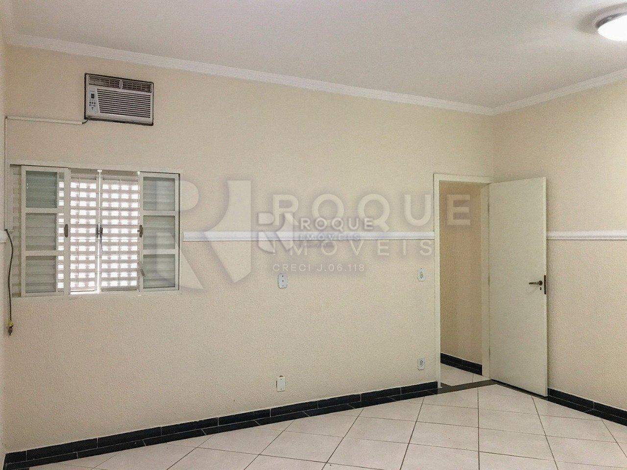 Casa Residencial à venda no bairro Chácaras Antonieta: 