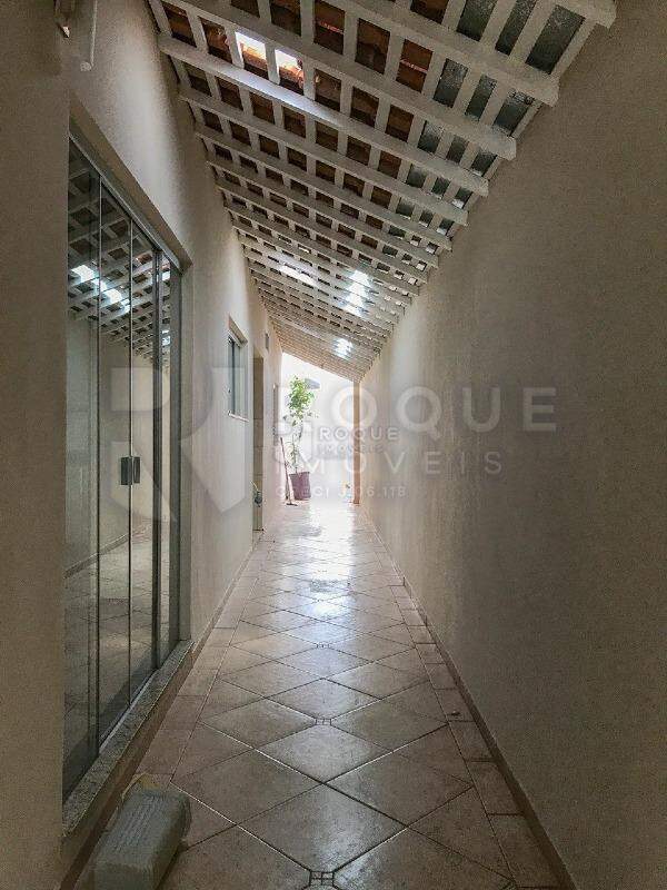 Casa Residencial à venda no bairro Chácaras Antonieta: 