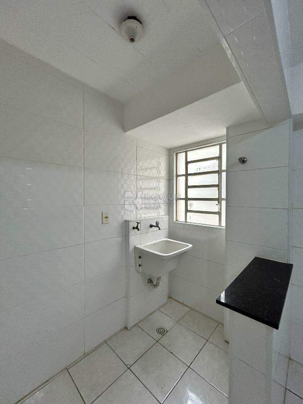 Apartamento para aluguel no bairro Itaipu: Área de serviço