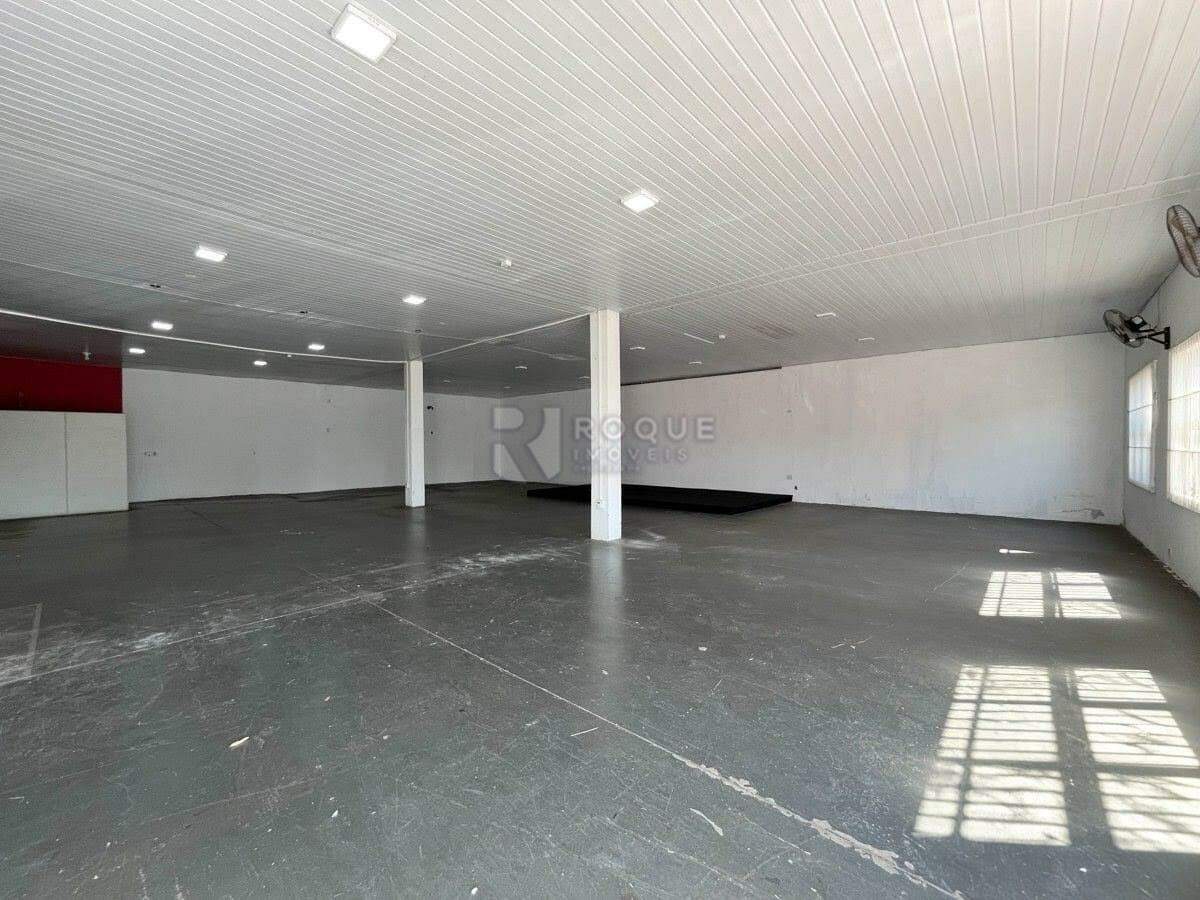 Barracão/Galpão para aluguel no bairro Jardim São Francisco: Salão 