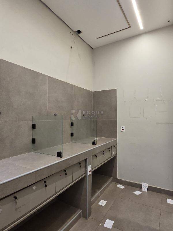 Barracão/Galpão para aluguel no bairro Vila São João: Sala 3
