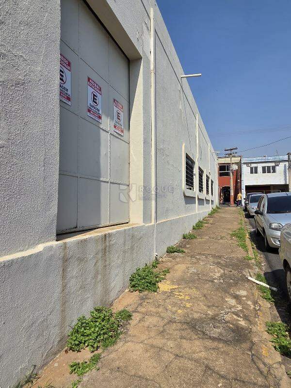 Barracão/Galpão para aluguel no bairro Vila São João: Fachada fundos