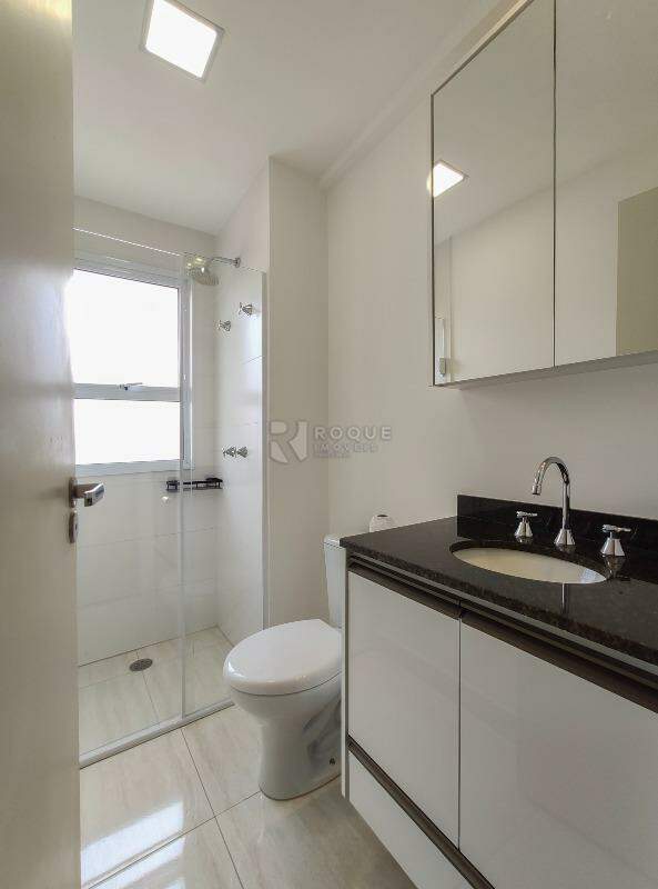 Apartamento para aluguel no bairro Vila Cristovam: WC social