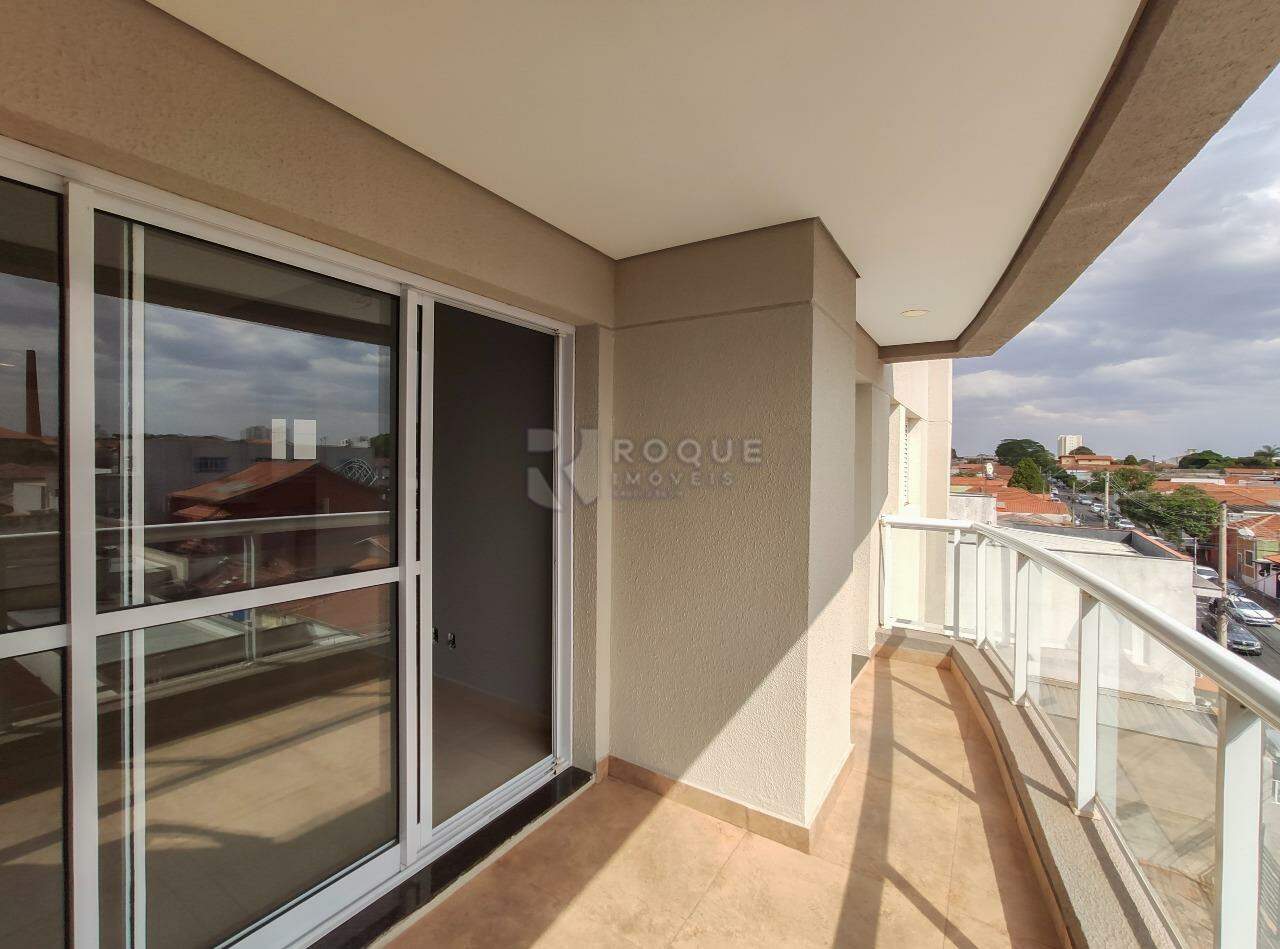 Apartamento para aluguel no bairro Vila Cristovam: Sacada