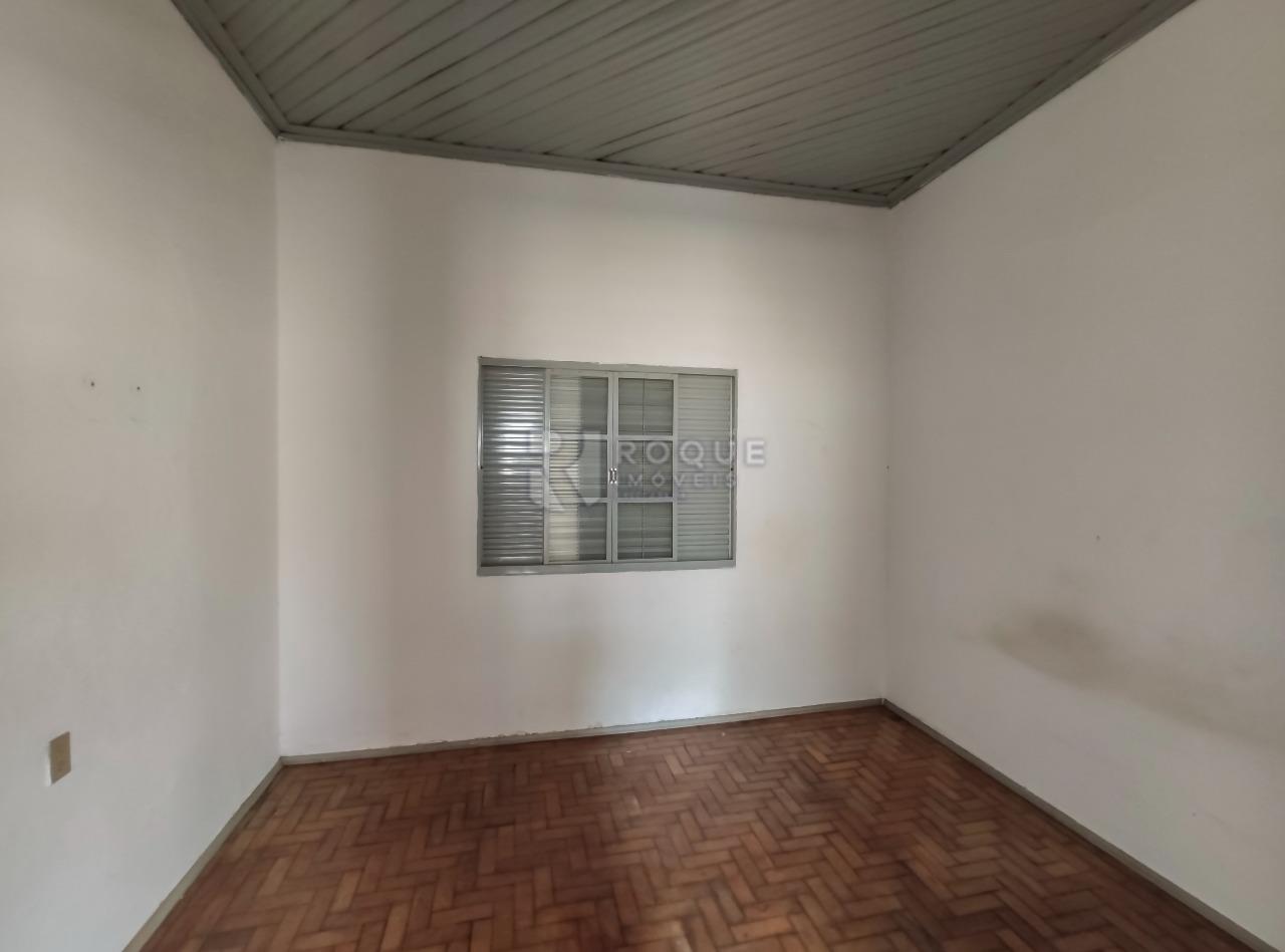 Casa Comercial para aluguel no bairro Centro: Dormitório 3