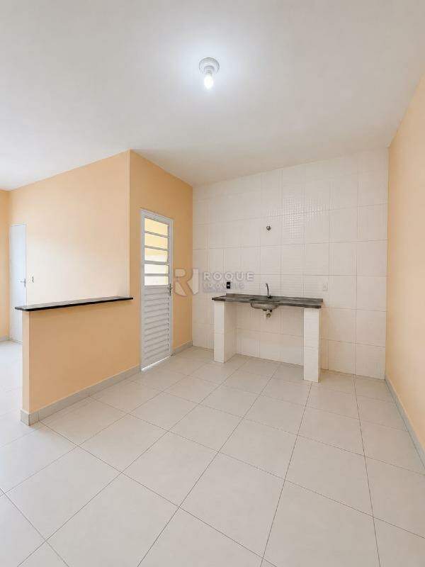 Casa Residencial para aluguel no bairro Residencial Morada das Acácias: Cozinha