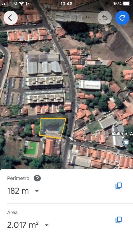 Área à venda no bairro Vila Camargo: 