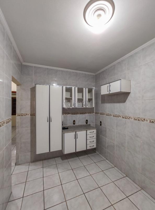 Casa Residencial para aluguel no bairro Jardim das Palmeiras: Cozinha 