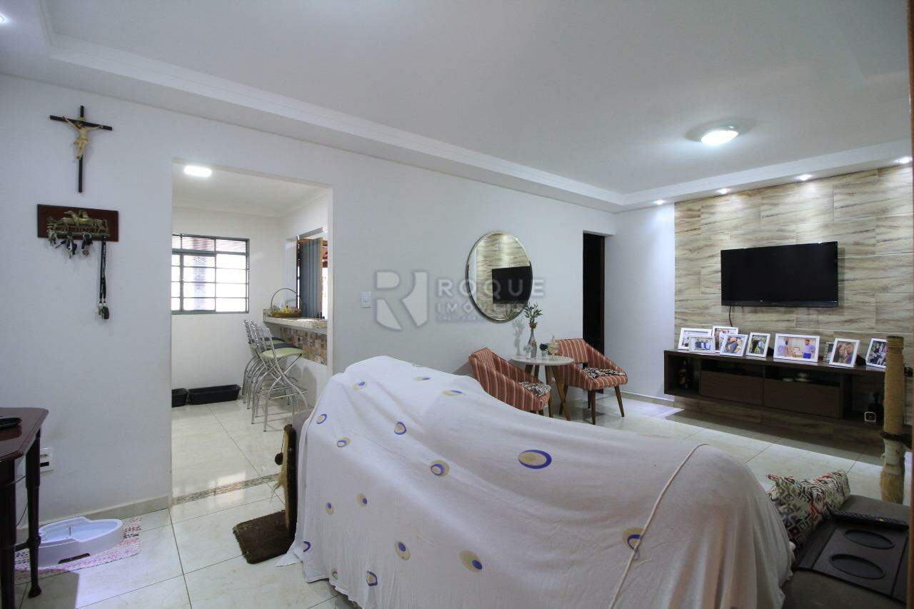Casa Residencial à venda no bairro Parque Nossa Senhora das Dores: 