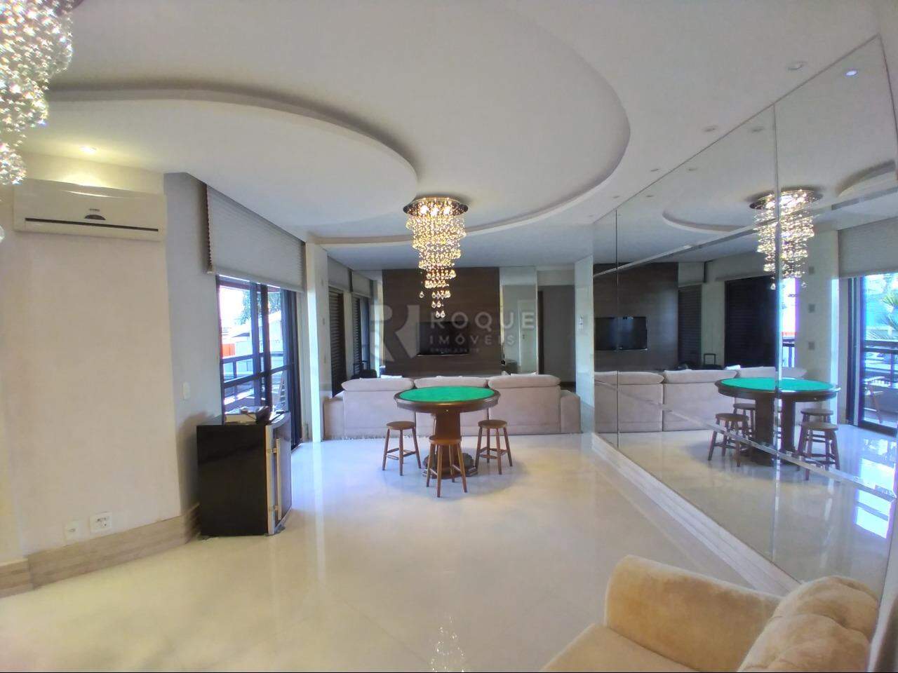 Apartamento à venda no bairro Centro: 