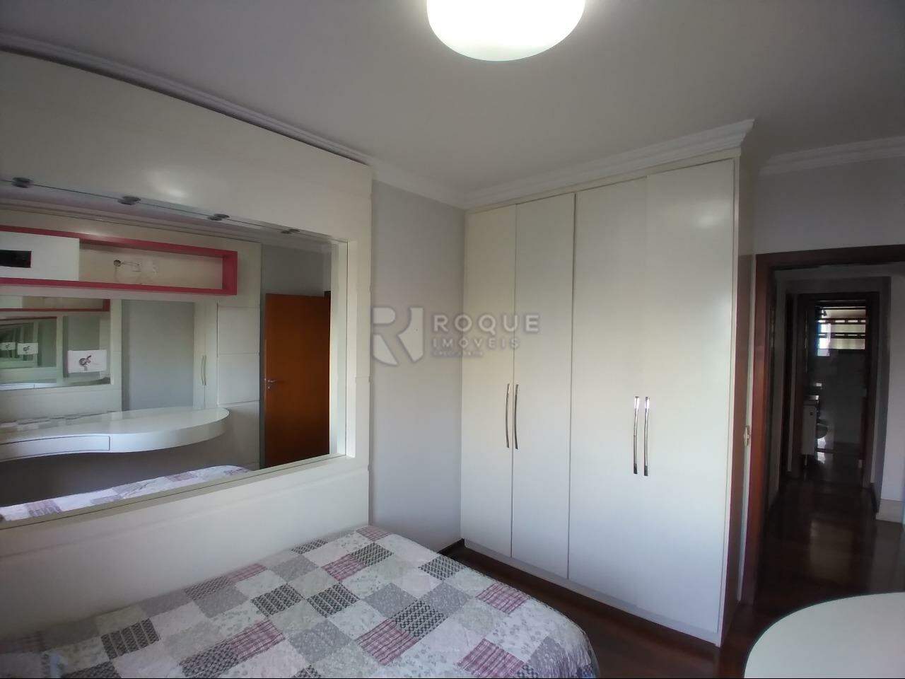 Apartamento à venda no bairro Centro: 