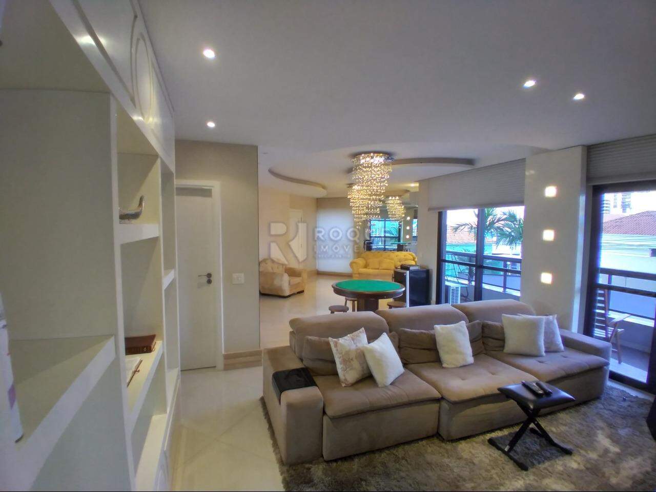 Apartamento à venda no bairro Centro: 