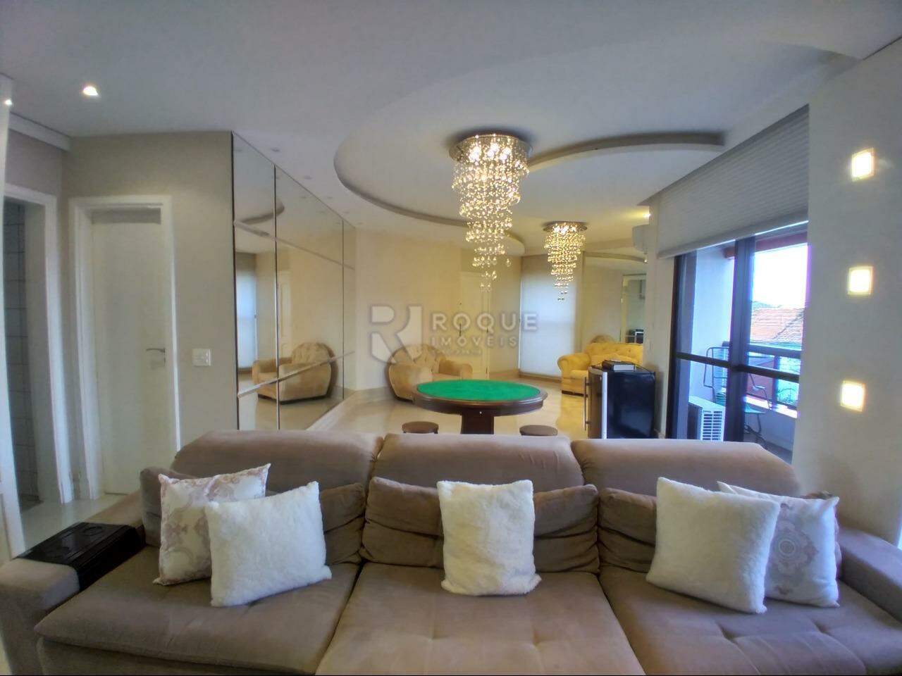 Apartamento à venda no bairro Centro: 