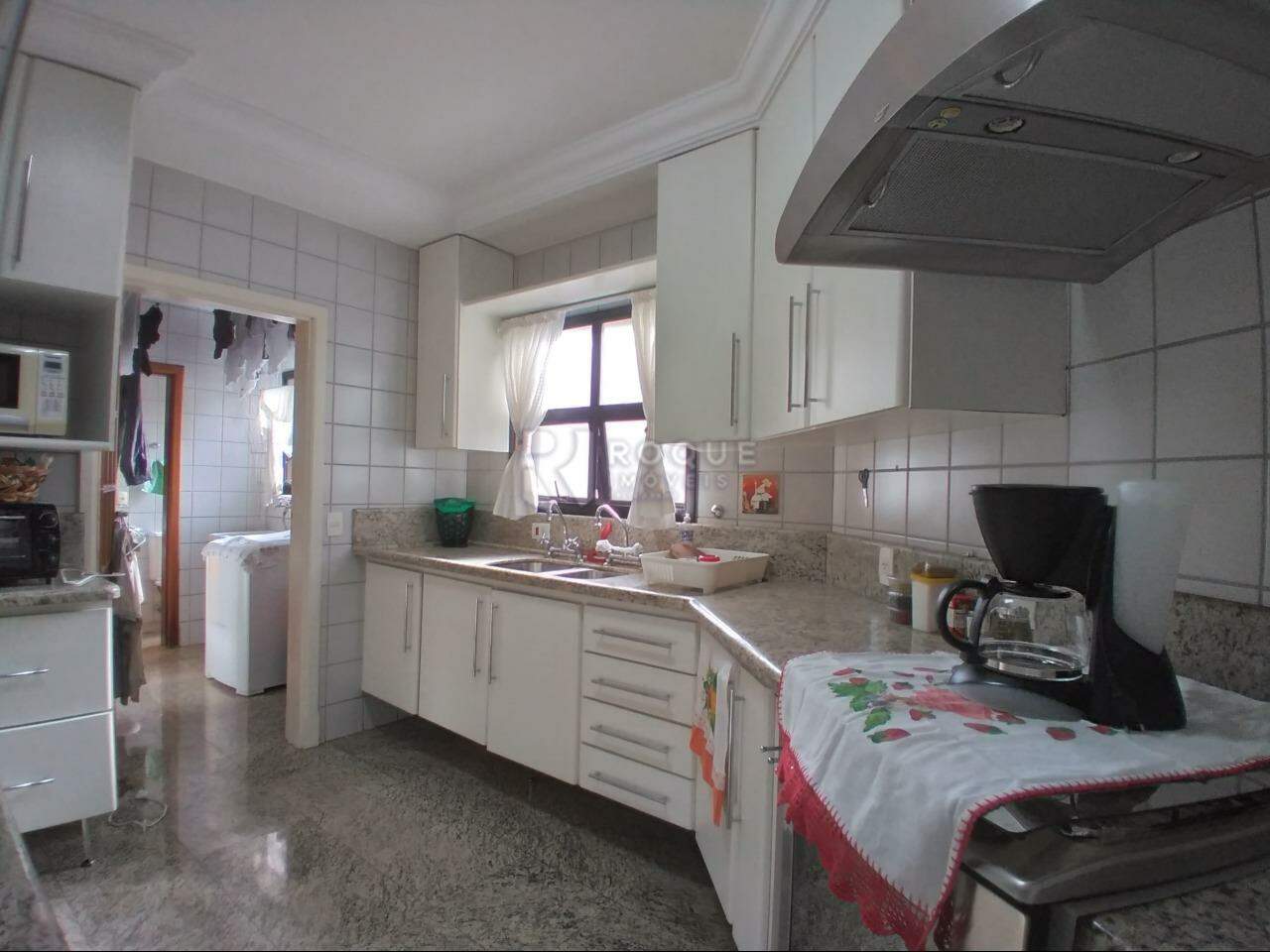 Apartamento à venda no bairro Centro: 