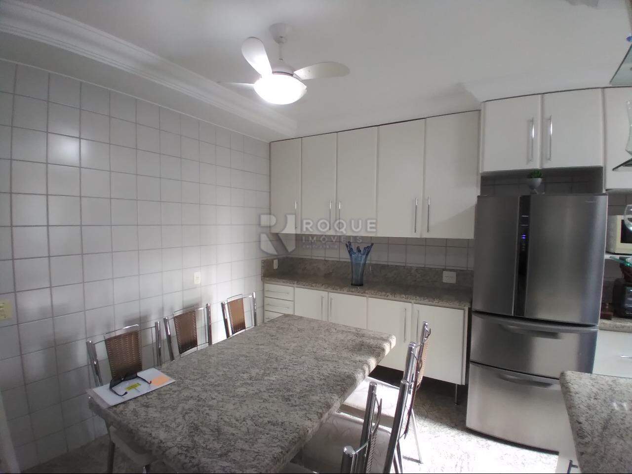 Apartamento à venda no bairro Centro: 