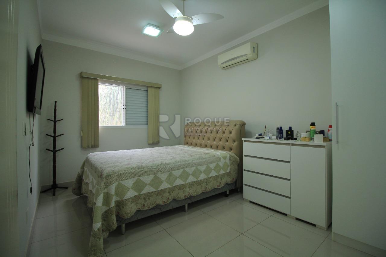 Casa Residencial à venda no bairro Jardim dos Jequitibás: 