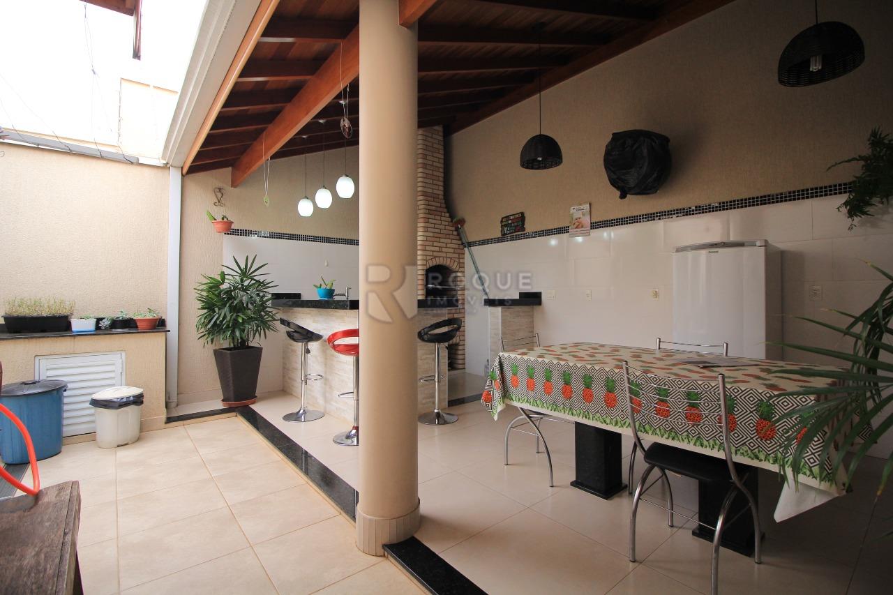 Casa Residencial à venda no bairro Jardim dos Jequitibás: 