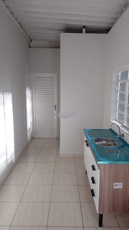 Barracão/Galpão para aluguel no bairro Pereiras: 