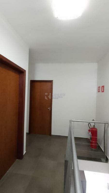 Barracão/Galpão para aluguel no bairro Pereiras: 