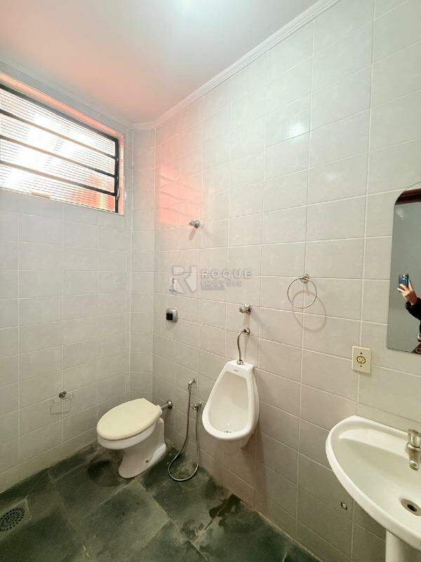 Barracão/Galpão para aluguel no bairro Jardim Adélia Cavicchia Grotta: Wc 01