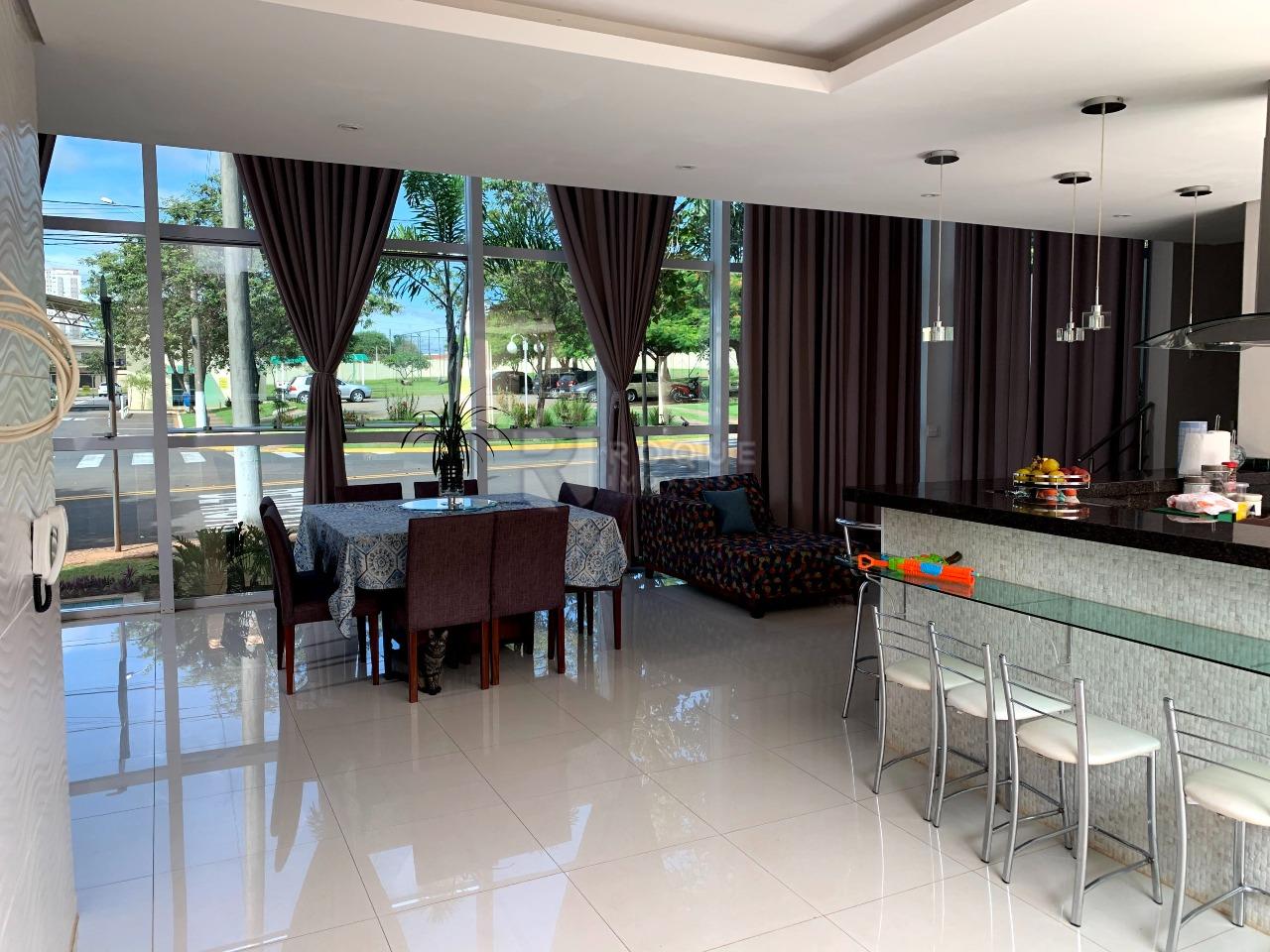 Casa em condomínio à venda no bairro Residencial Jardim dos Ipês: 