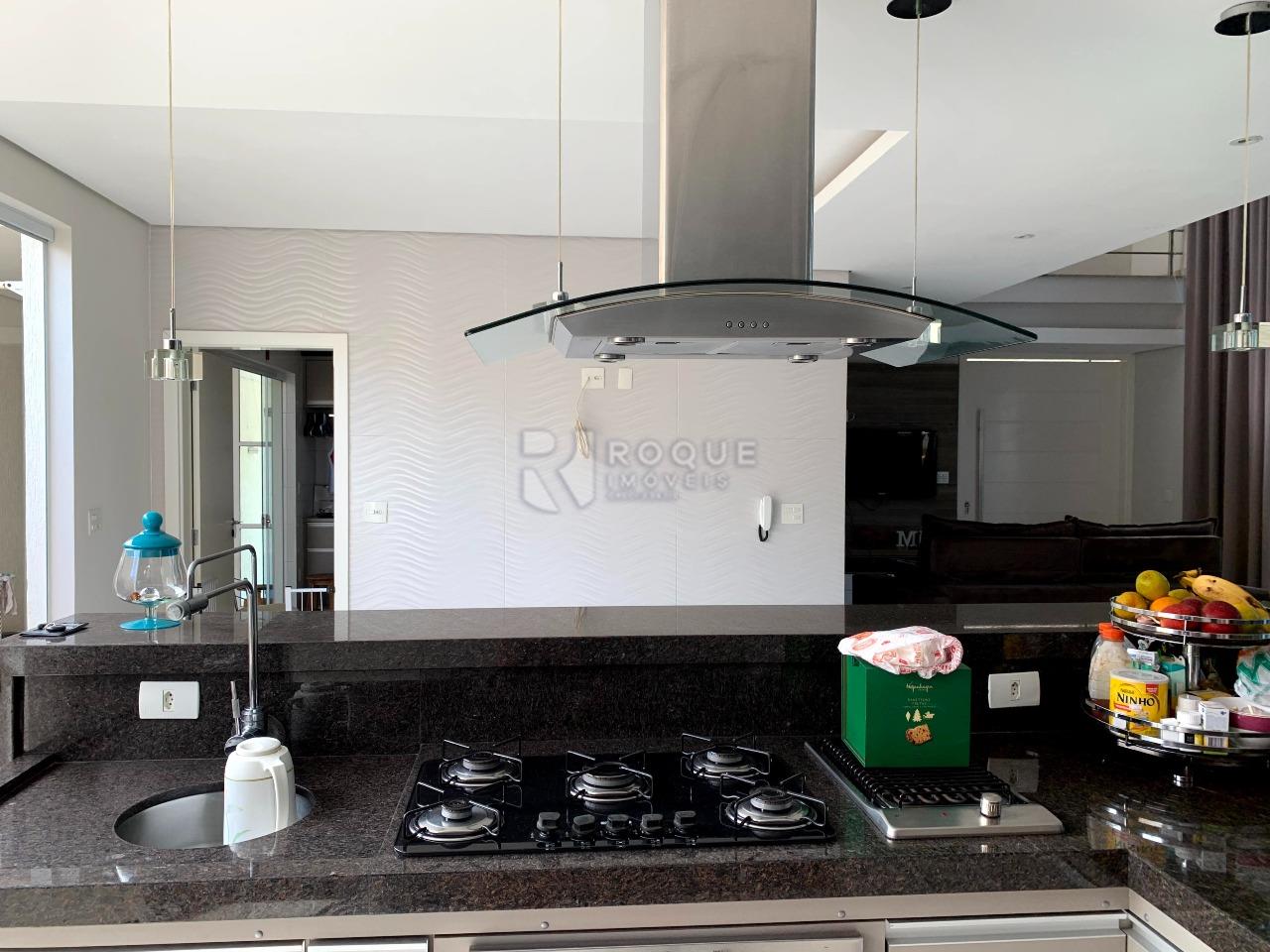 Casa em condomínio à venda no bairro Residencial Jardim dos Ipês: 