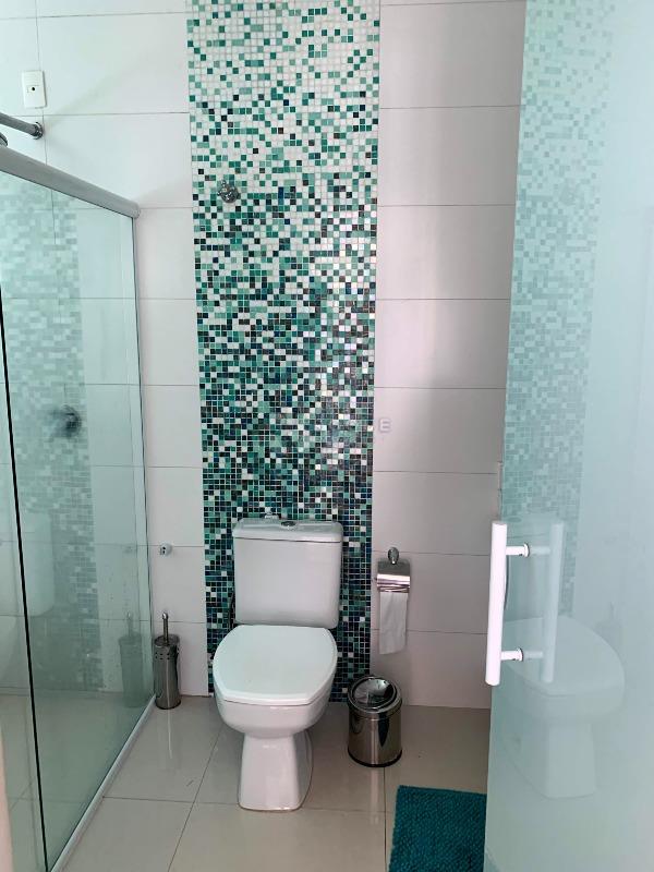 Casa em condomínio à venda no bairro Residencial Jardim dos Ipês: 