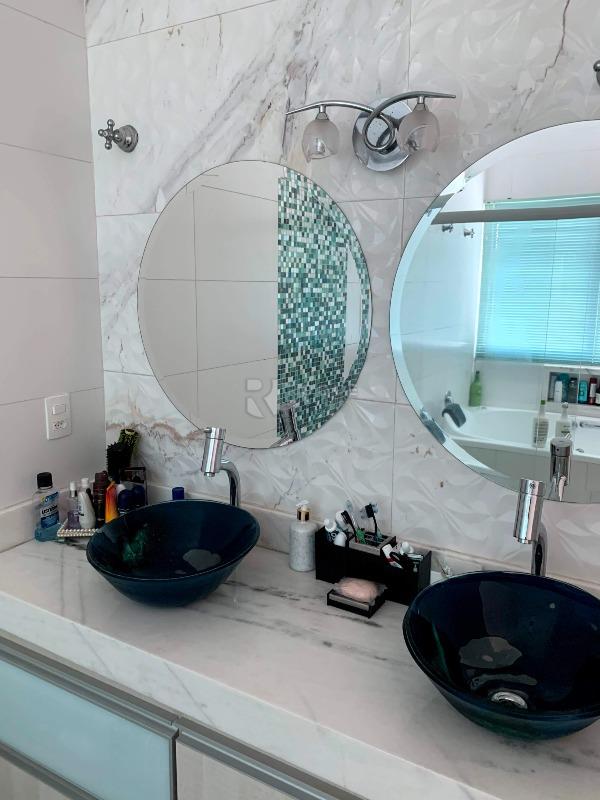 Casa em condomínio à venda no bairro Residencial Jardim dos Ipês: 