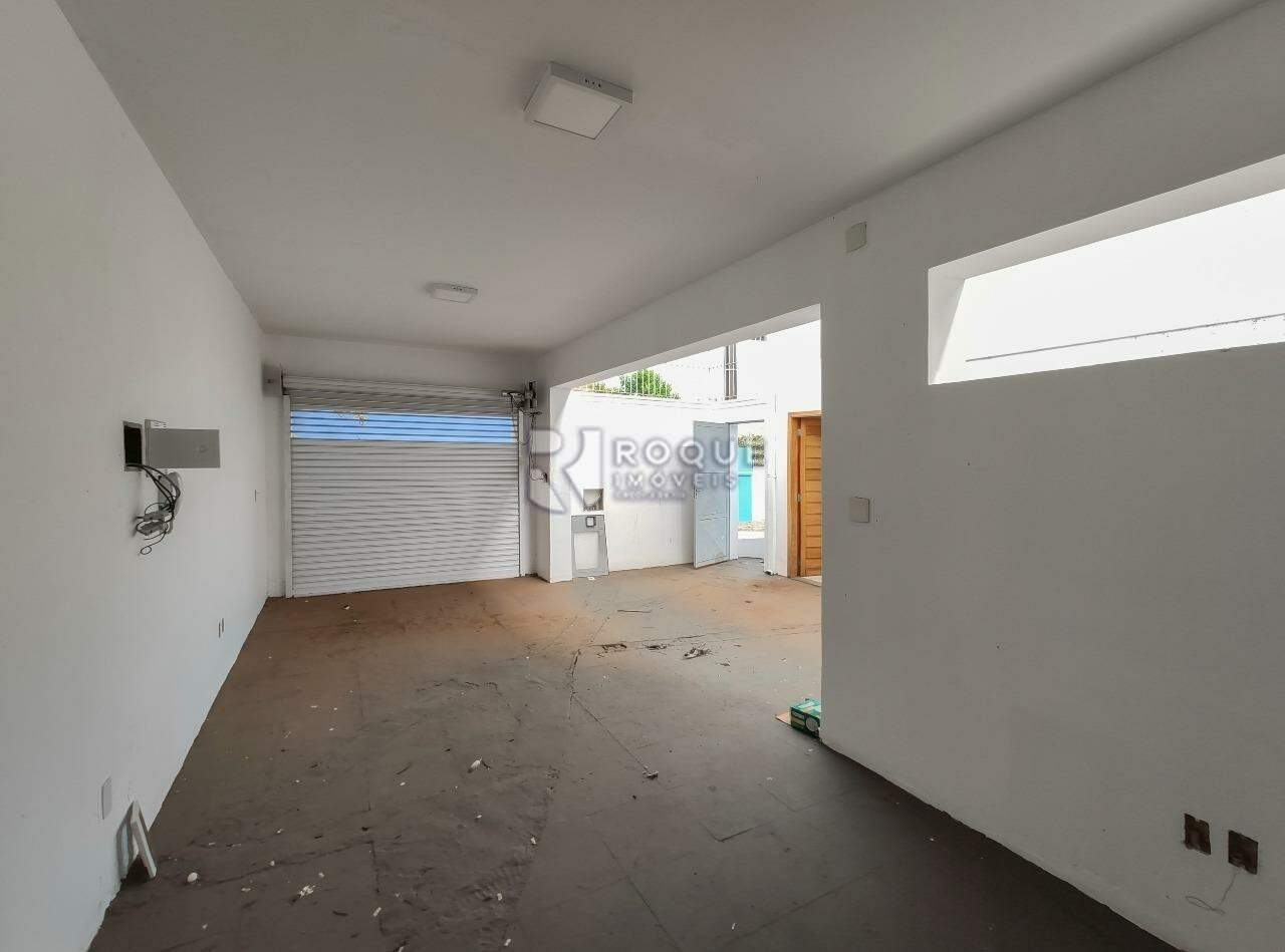 Casa Comercial à venda no bairro Centro: 