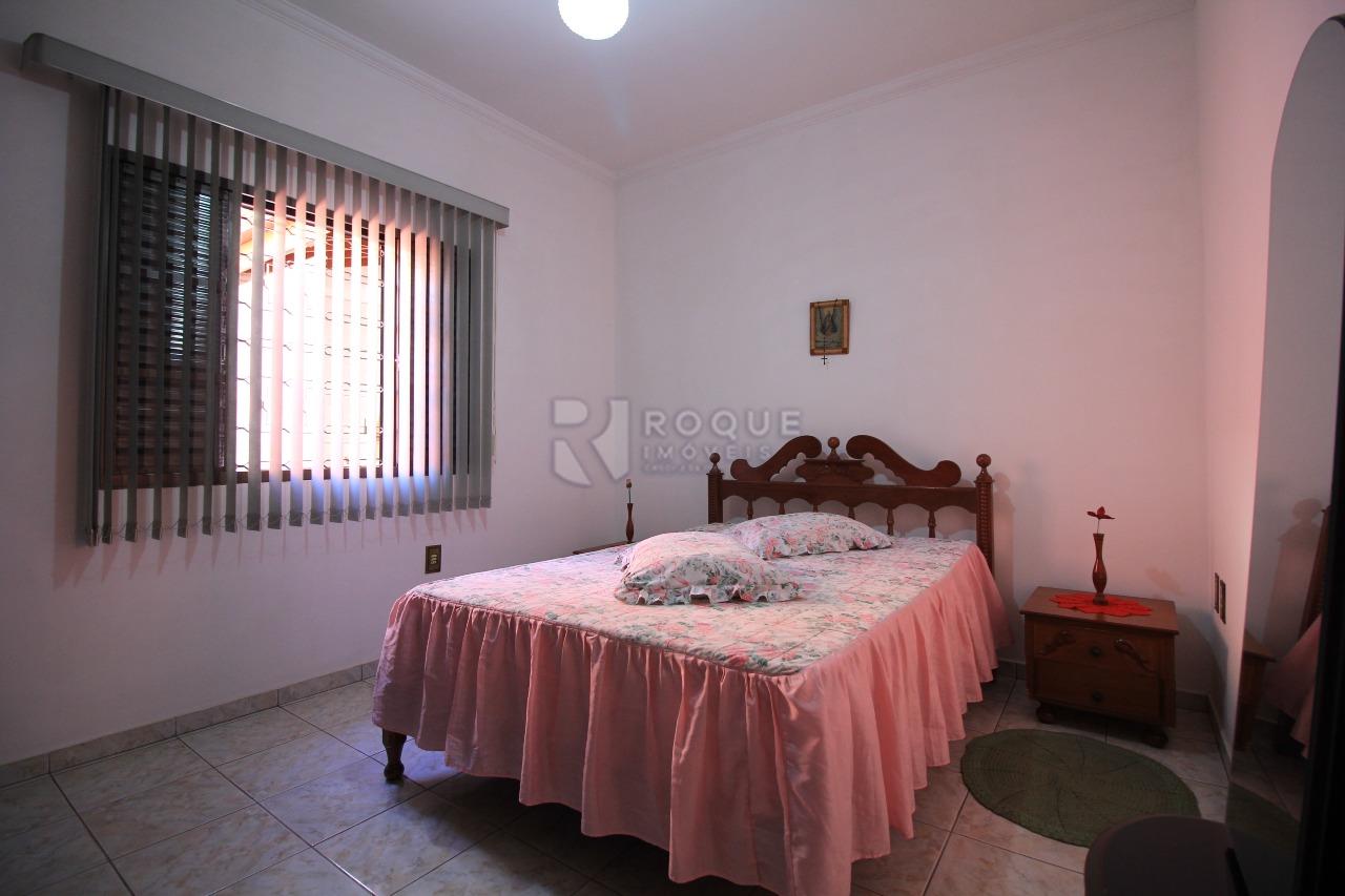 Casa Residencial à venda no bairro Jardim Bandeirantes: 