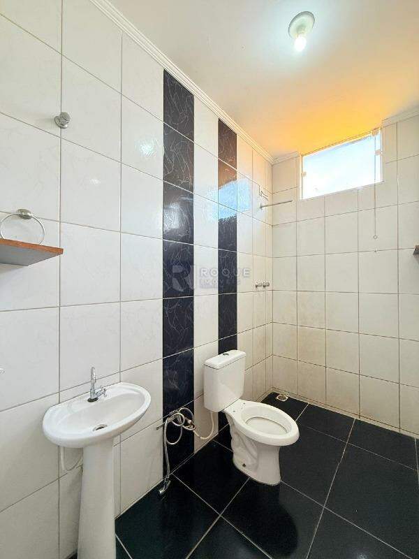 Casa Residencial para aluguel no bairro Residencial Recanto Verde: Wc Social
