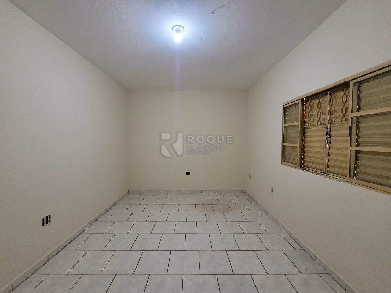 Casa Residencial para aluguel no bairro Gleba Beatriz: Dormitório 03