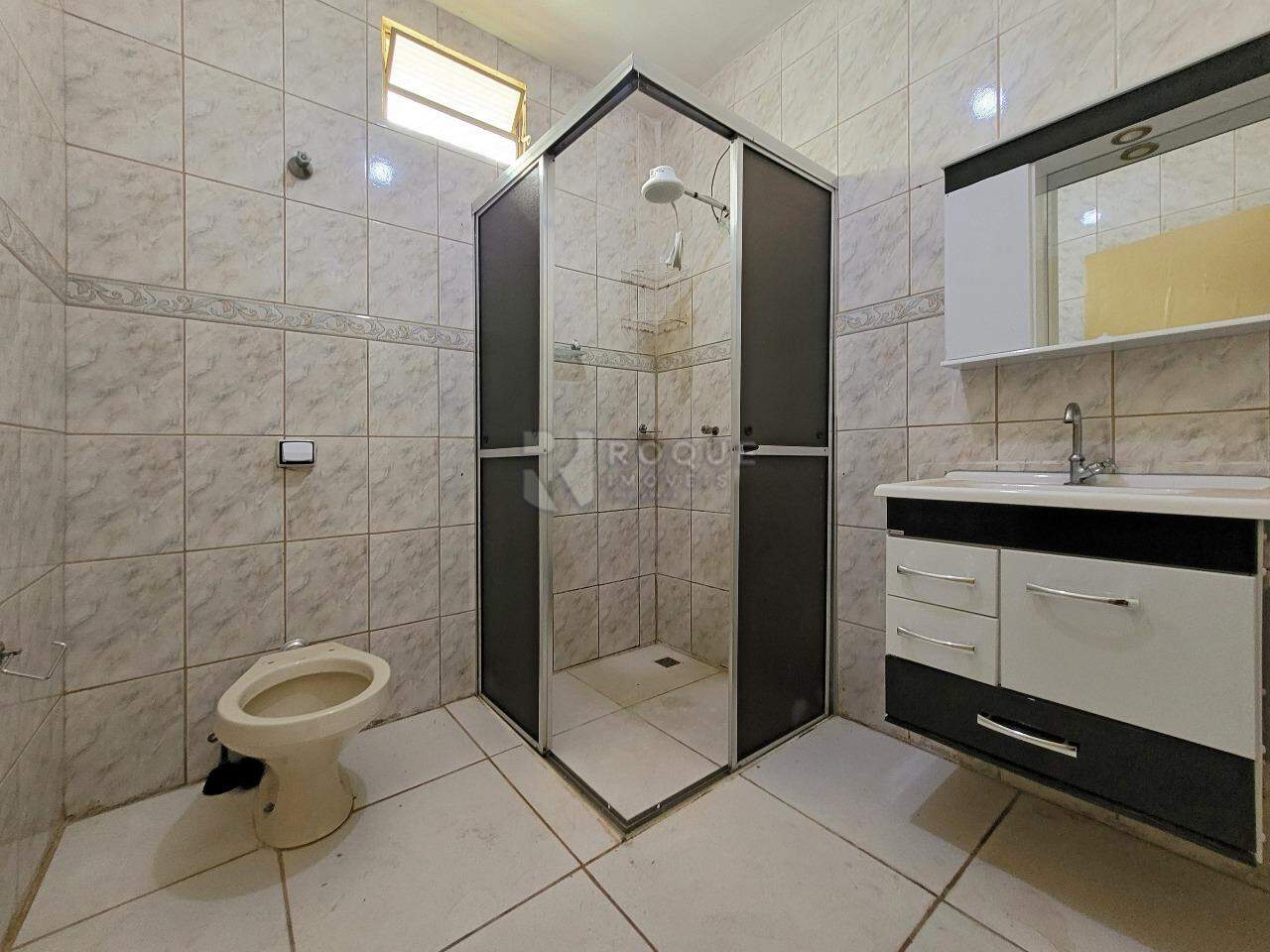 Casa Residencial para aluguel no bairro Gleba Beatriz: Wc