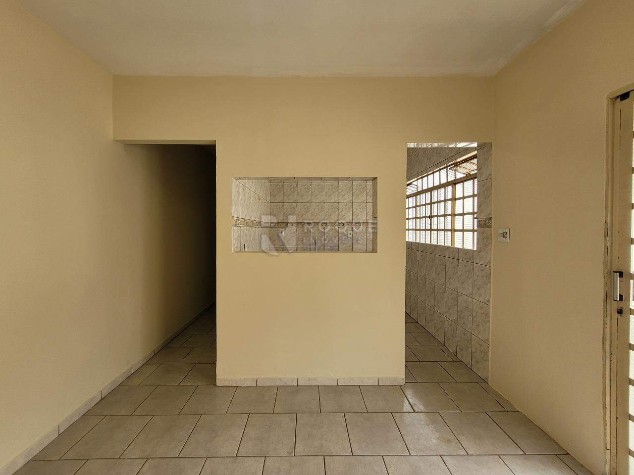 Casa Residencial para aluguel no bairro Gleba Beatriz: Copa