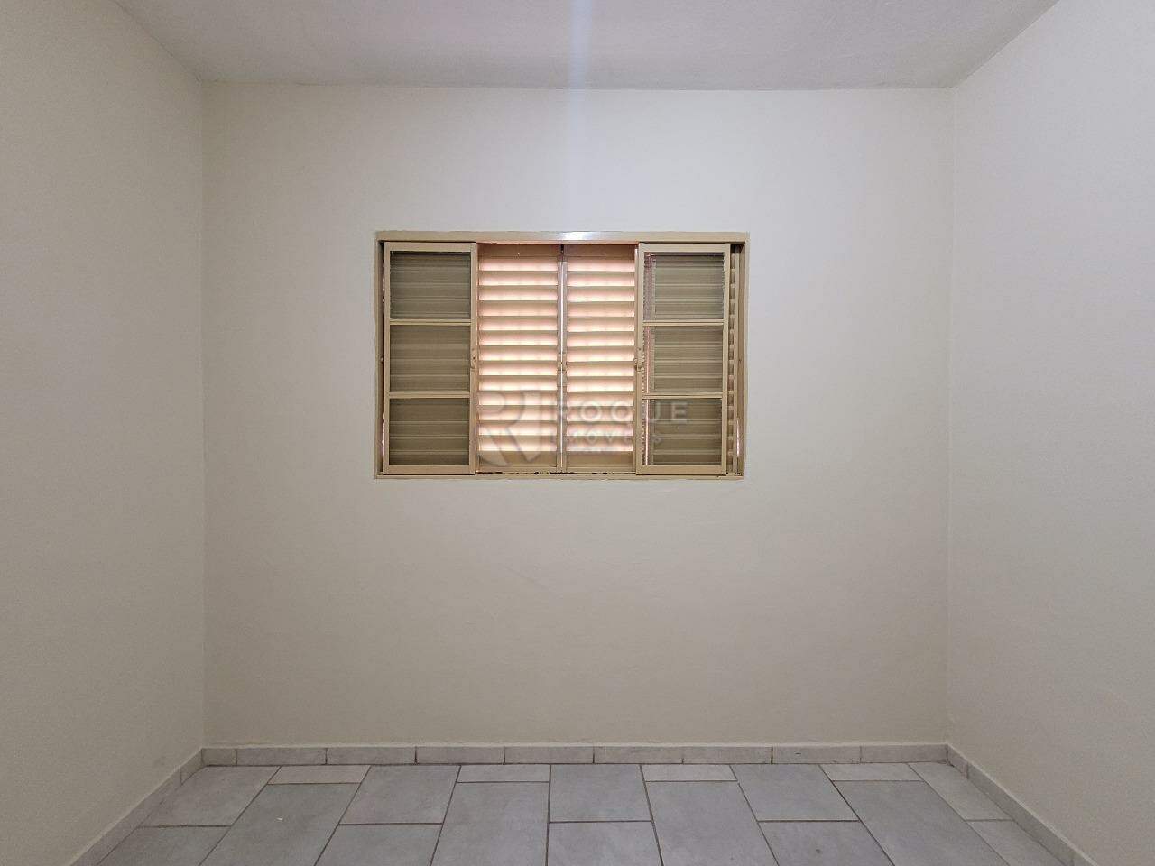 Casa Residencial para aluguel no bairro Gleba Beatriz: Dormitório 01
