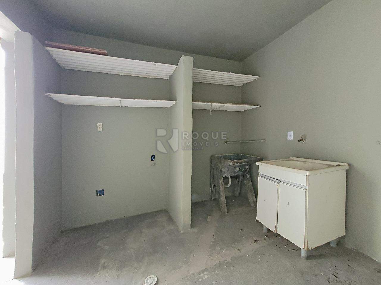 Casa Residencial para aluguel no bairro Gleba Beatriz: Área de serviço