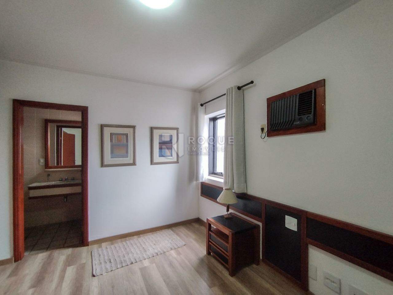 Apartamento para aluguel no bairro Centro: Dormitório 