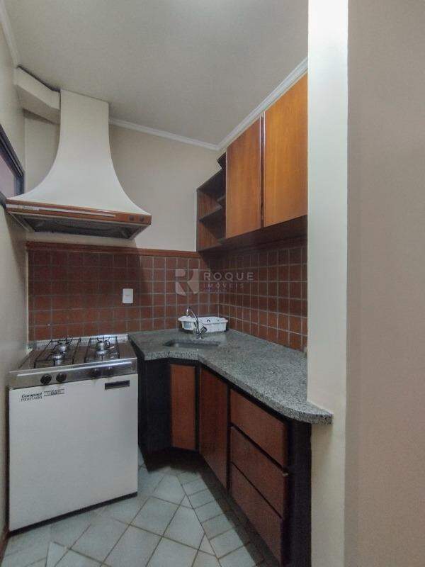 Apartamento para aluguel no bairro Centro: Cozinha 