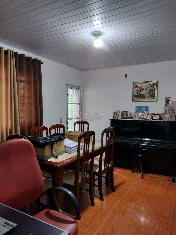 Casa Residencial à venda no bairro Vila Castelar: 