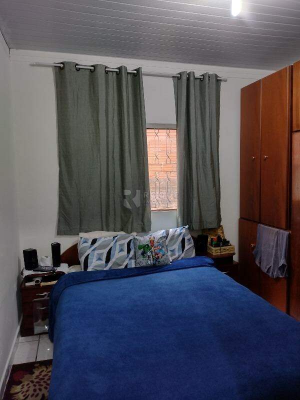 Casa Residencial à venda no bairro Vila Castelar: 