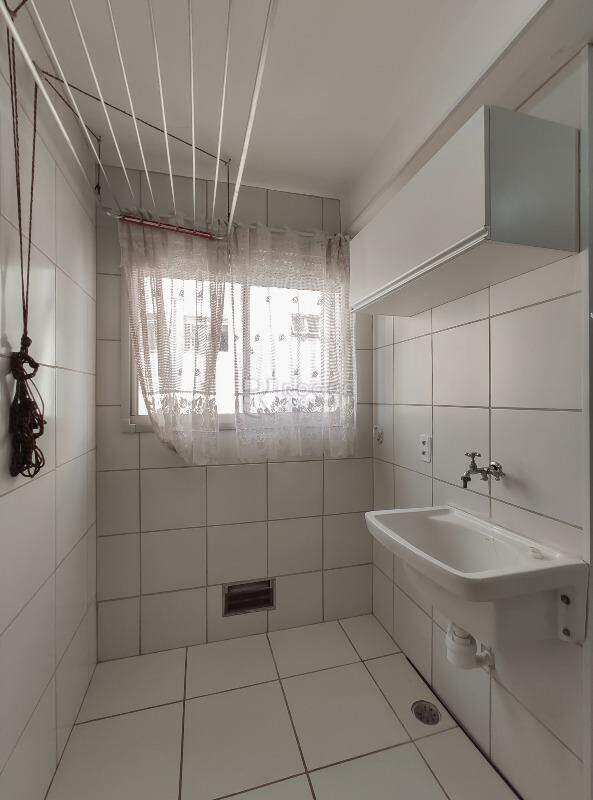 Apartamento para aluguel no bairro Residencial Rubi: Área de serviço