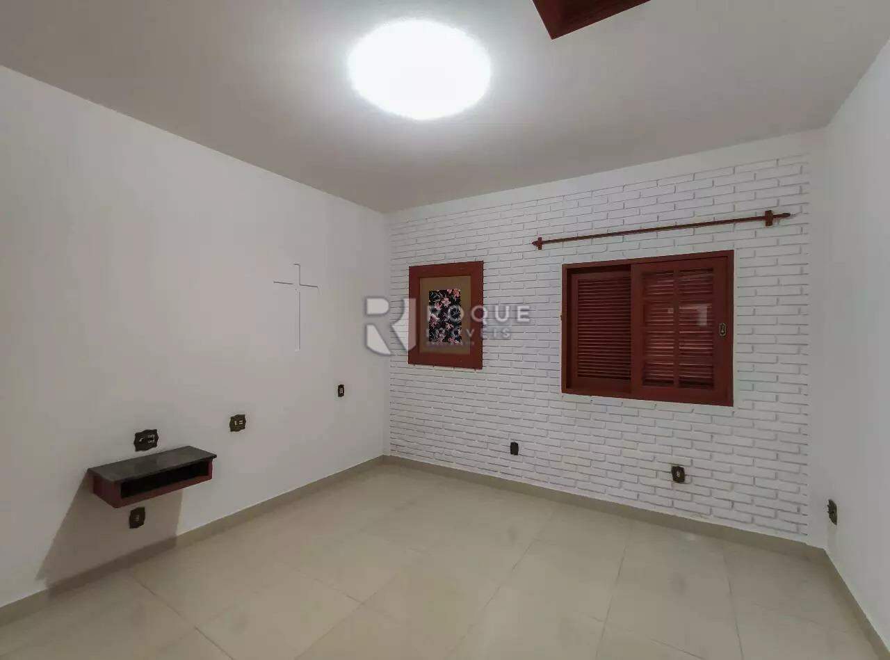Casa Residencial à venda no bairro Jardim Mercedes: 