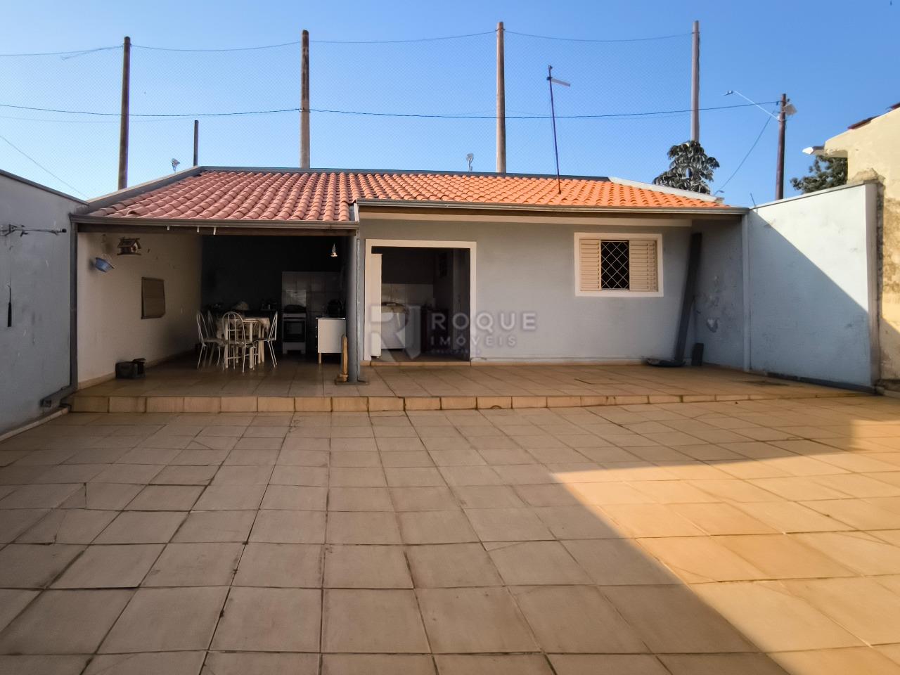 Casa Residencial à venda no bairro Parque Real: QUINTAL