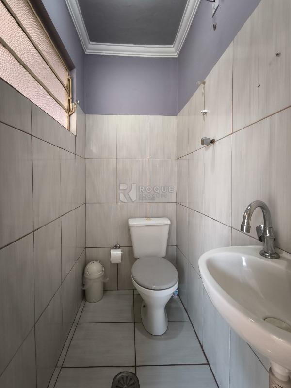 Casa Residencial à venda no bairro Parque Real: BANHEIRO SOCIAL EXTERNO